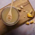 Miód akacjowy 450 g - Pasieki Rodziny Sadowskich