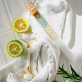 Sól do kąpieli w fiolce Rozmaryn z bergamotką 78 g - Miodowa Mydlarnia