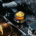Perfumy w wosku pszczelim Waniliowa Tabaka 15 g - Miodowa Mydlarnia