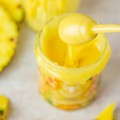 Miód z ananasem 430 g - Pasieki Rodziny Sadowskich