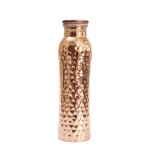 PRZECENA! 30% (produkt z defektem) Butelka z młotkowanej miedzi na wodę Hammered Curve 900 ml - Forrest and Love